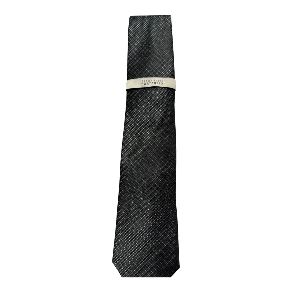 PERRY ELLIS Portfolio Men's Elegant Neck Tie Black color Micro Texture new - Picture 3 of 6